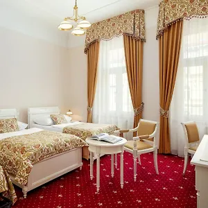 Alqush Downtown 4*, Prága Csehország